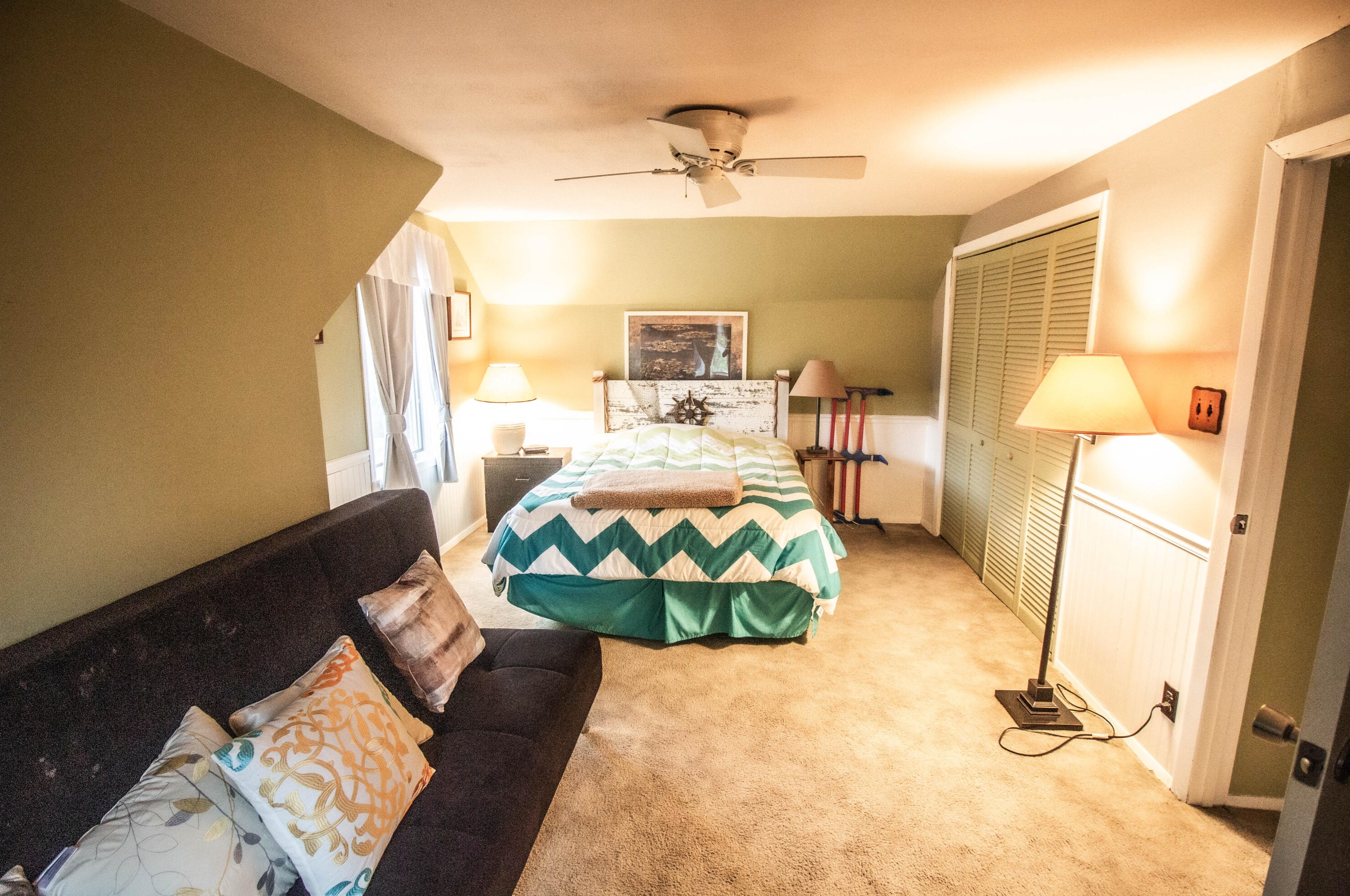 1641 53, Milwaukee WI 53214-5328 exterior