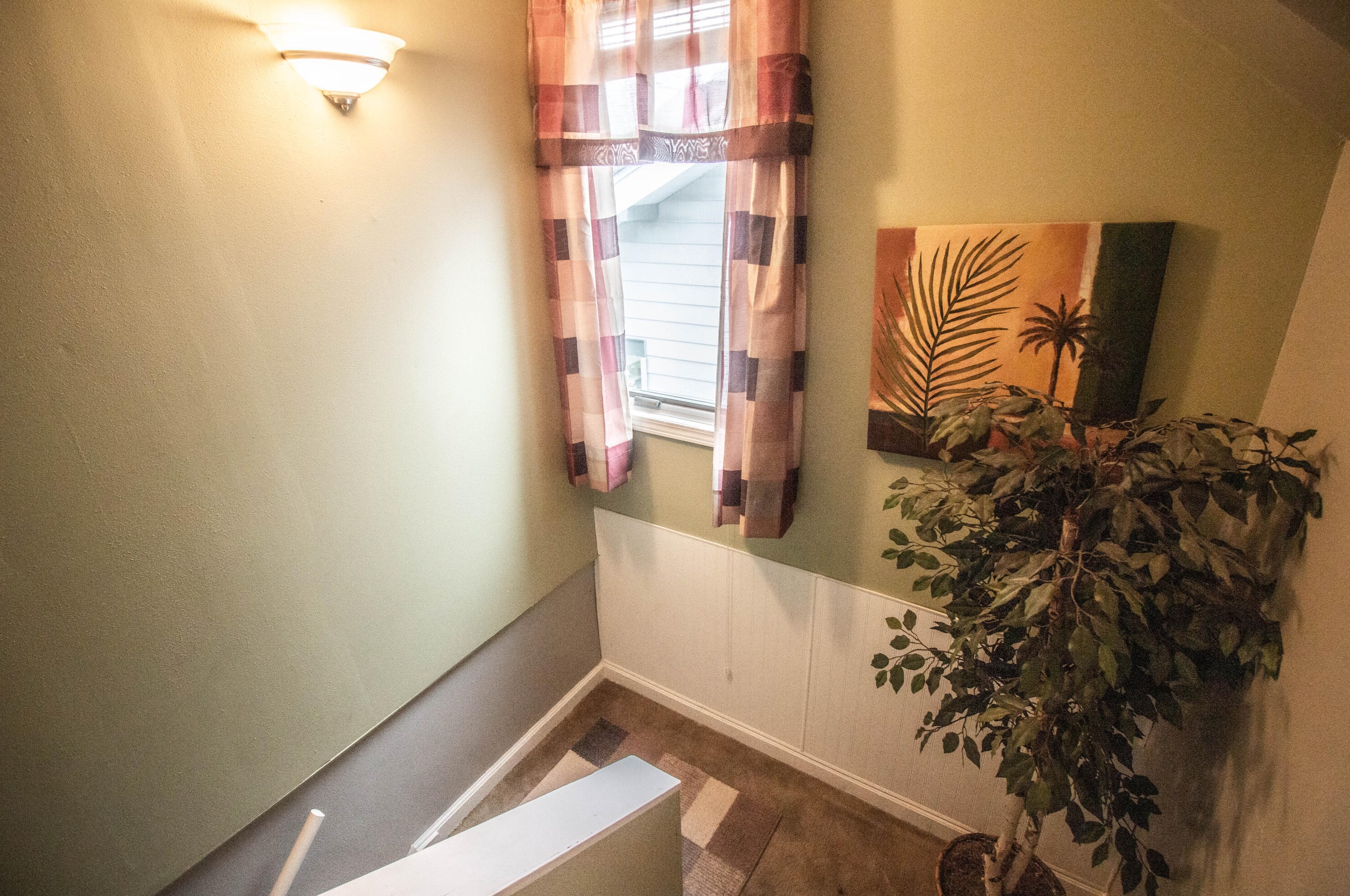 1641 53, Milwaukee WI 53214-5328 exterior