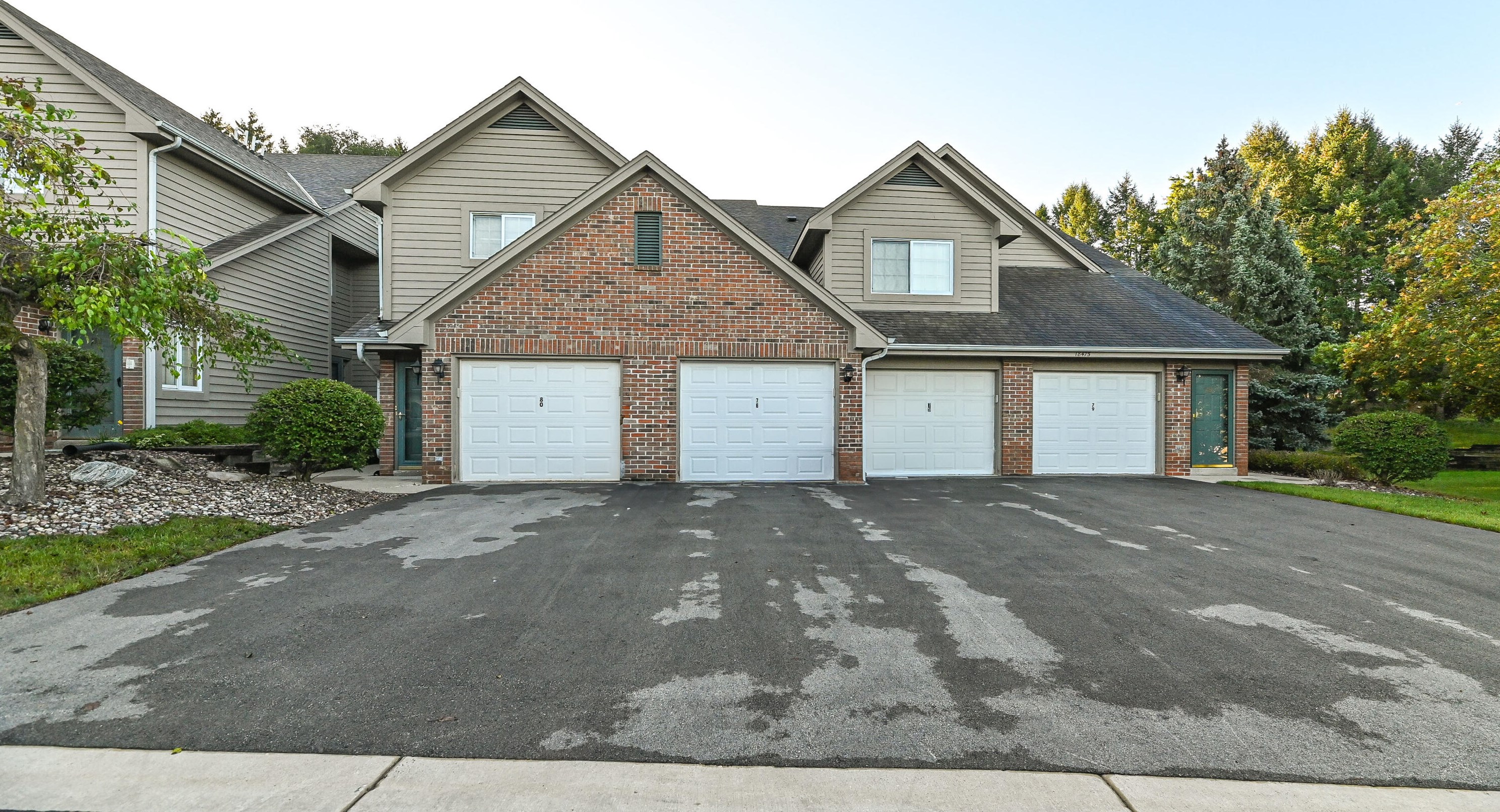 18475 Brookfield Lake Dr #75, Brookfield, WI 53045