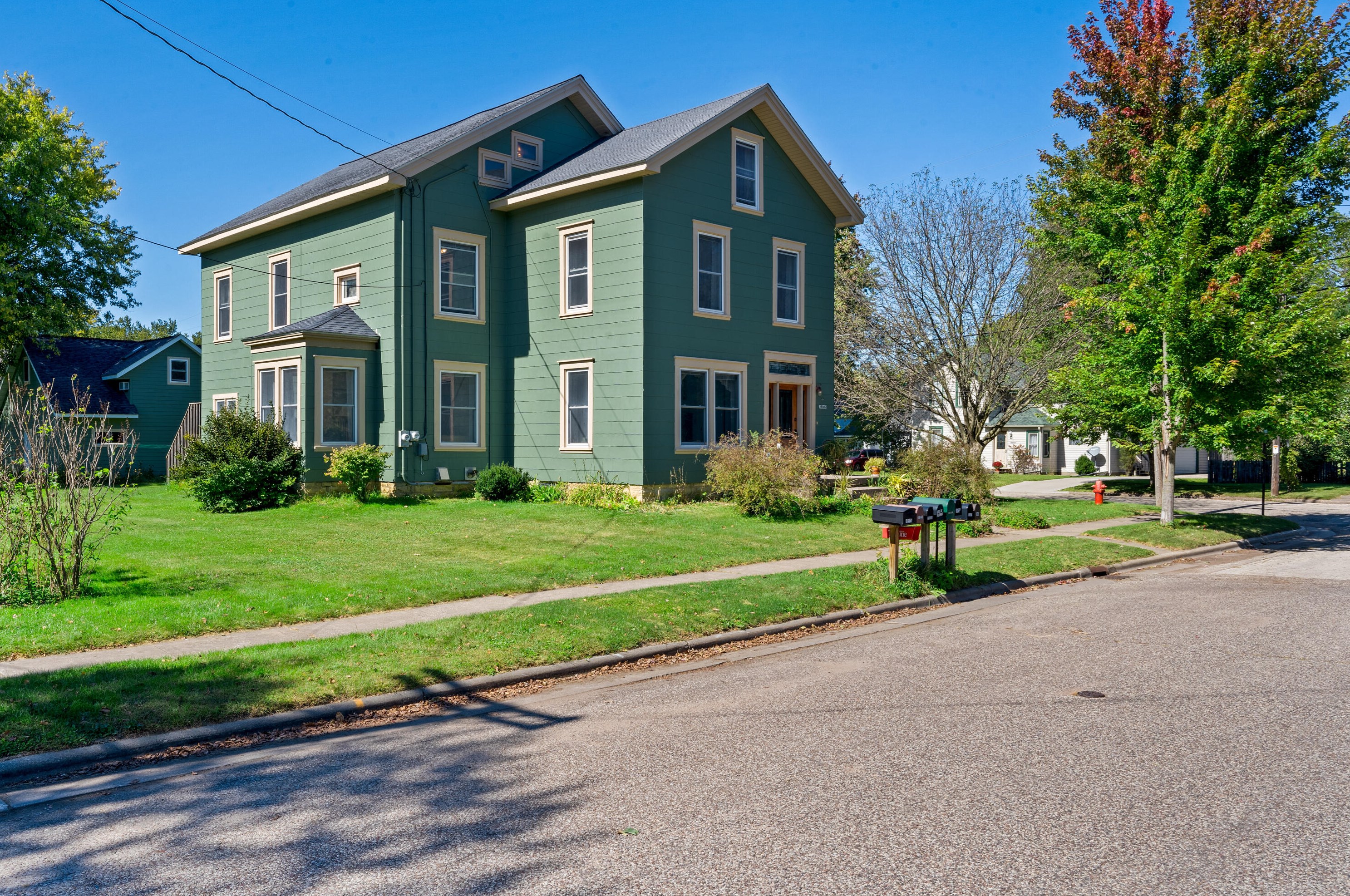 16987 N 5th St, Centerville, WI 54630