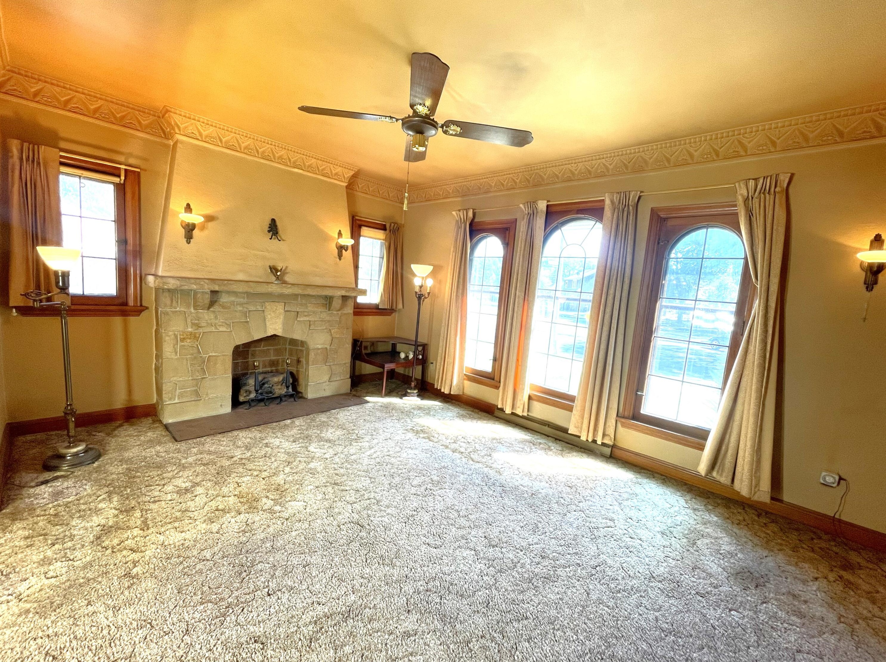 5506 W Auer Ave, Milwaukee, WI 53216