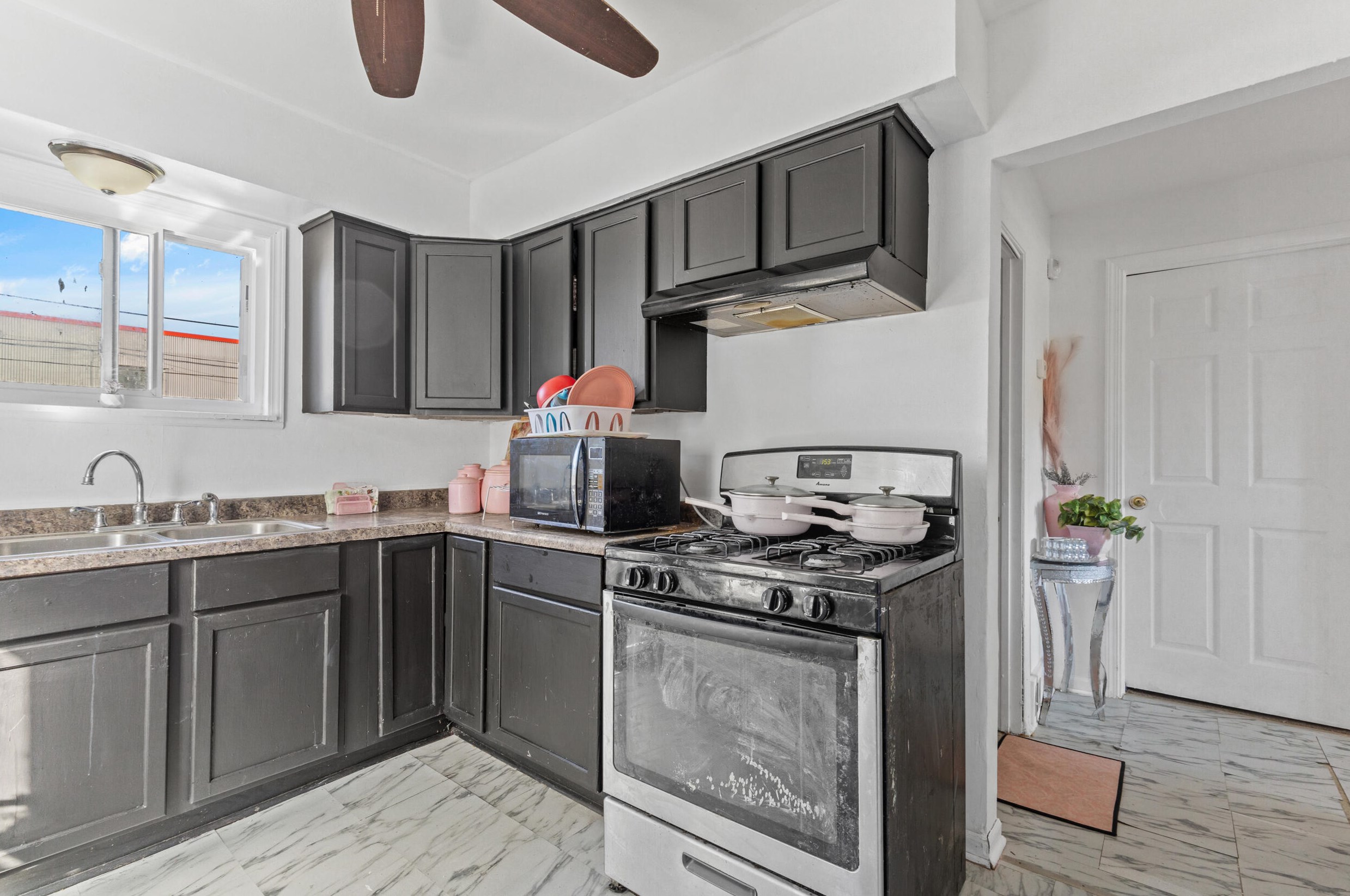 3941 30, Milwaukee WI 53216-2615 exterior