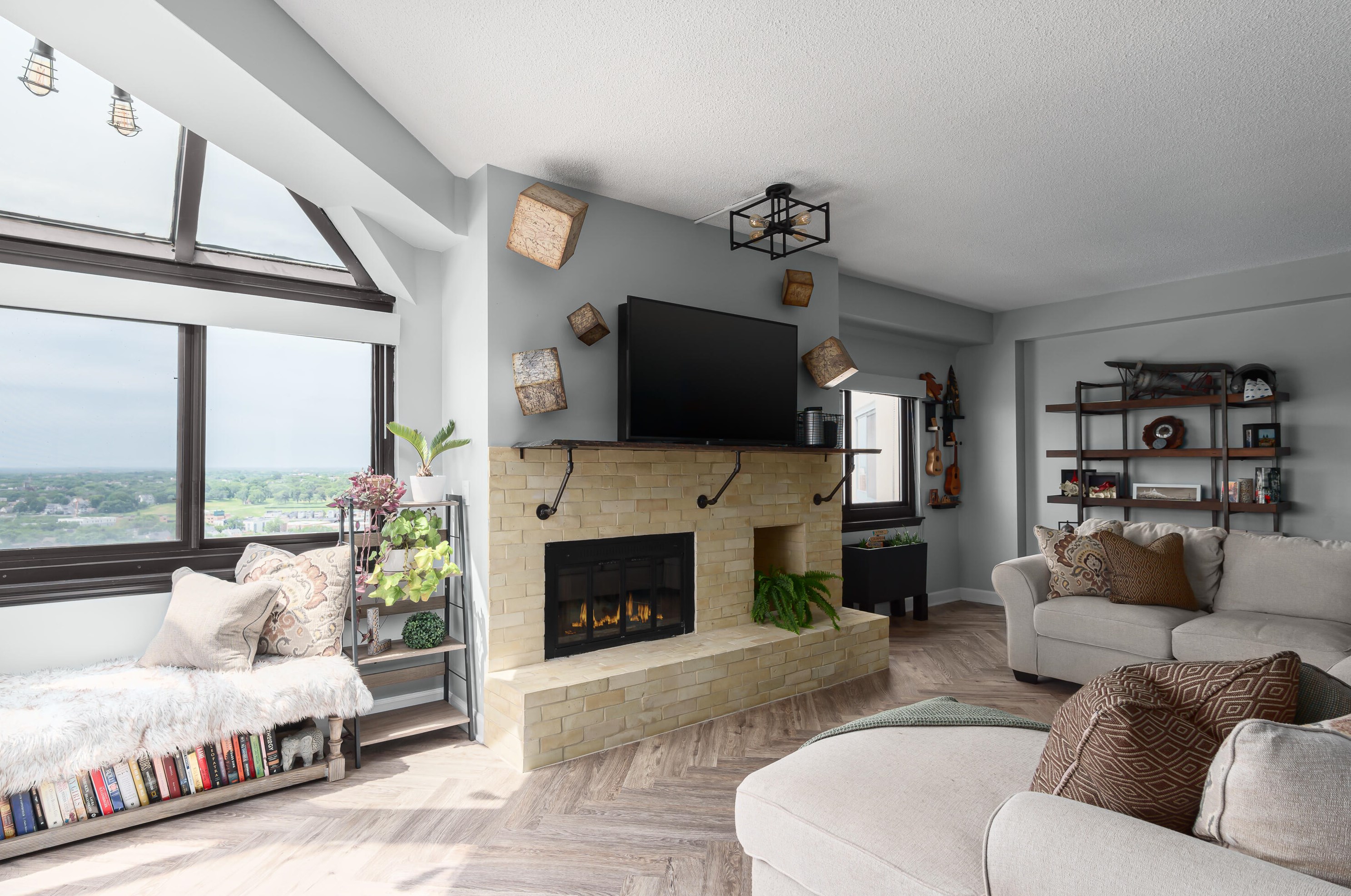 1633 N Prospect Ave #22b, Milwaukee, WI 53202