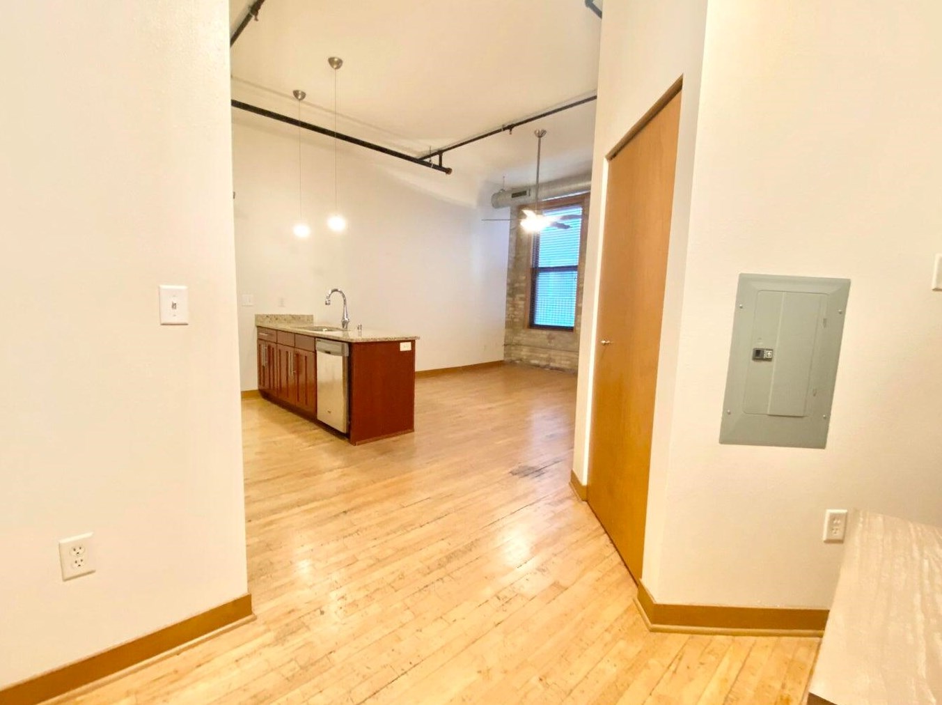 1017 S 2nd St #306, Milwaukee, WI 53204