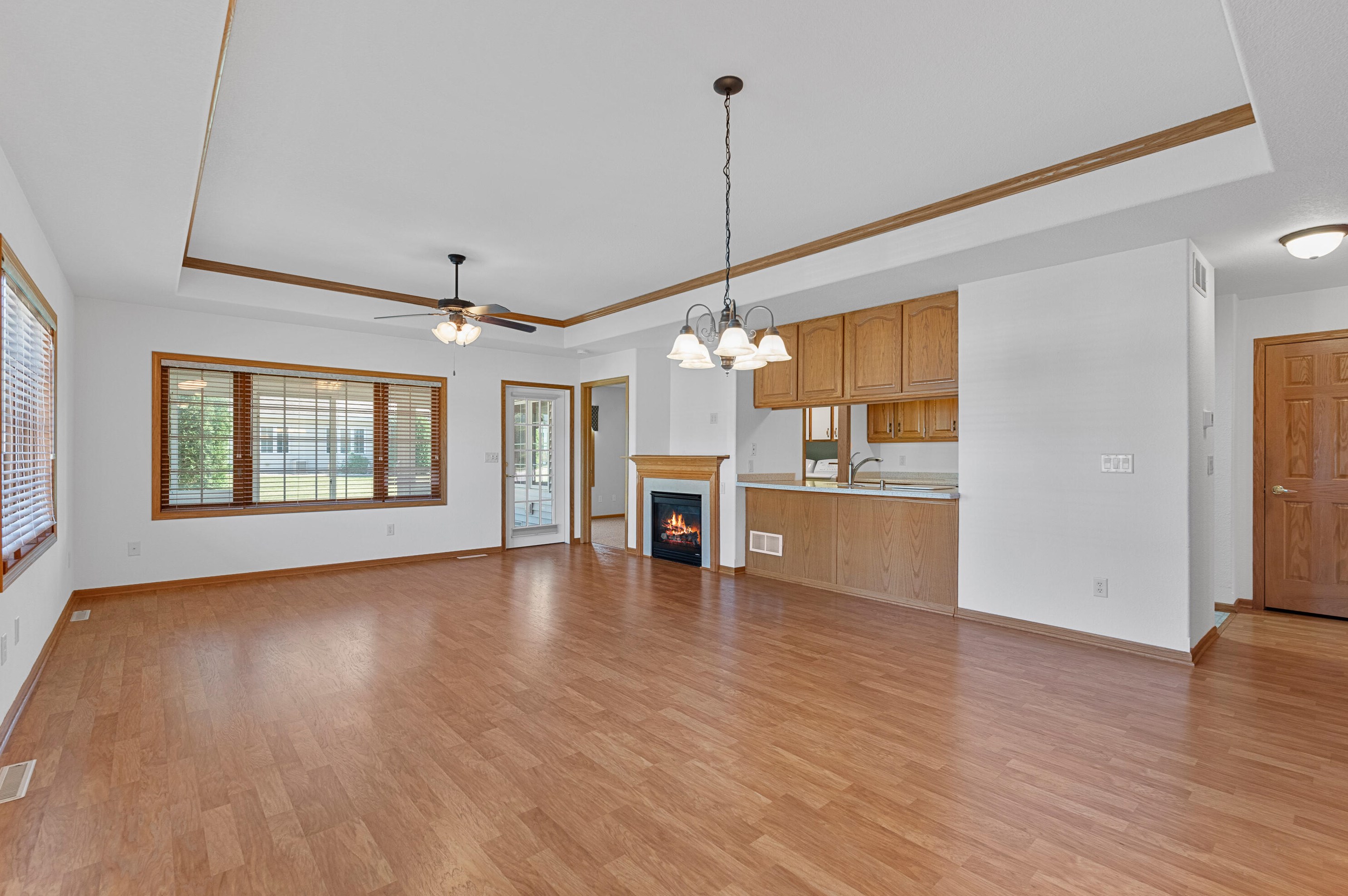 238 Simon Dr, Hartford, WI 53027