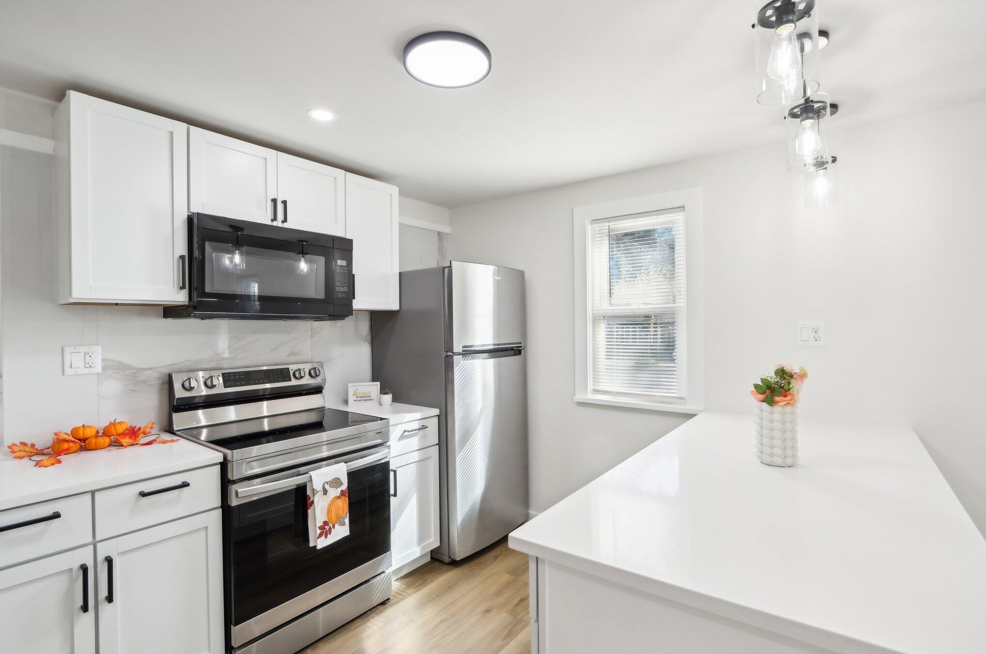 3676 89, Milwaukee WI 53214-4349 exterior