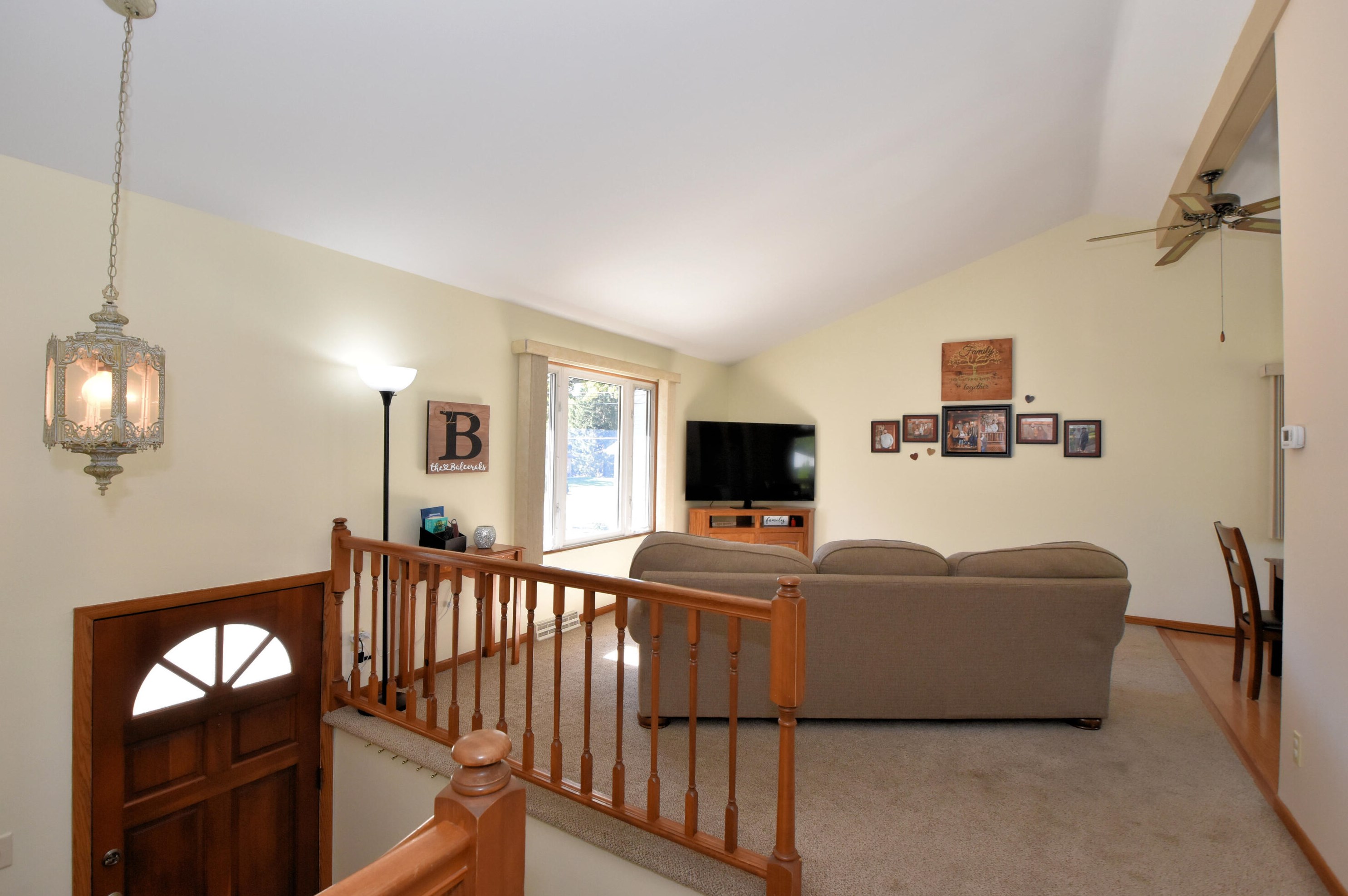 11020 W Parnell Ave, Hales Corners, WI 53130