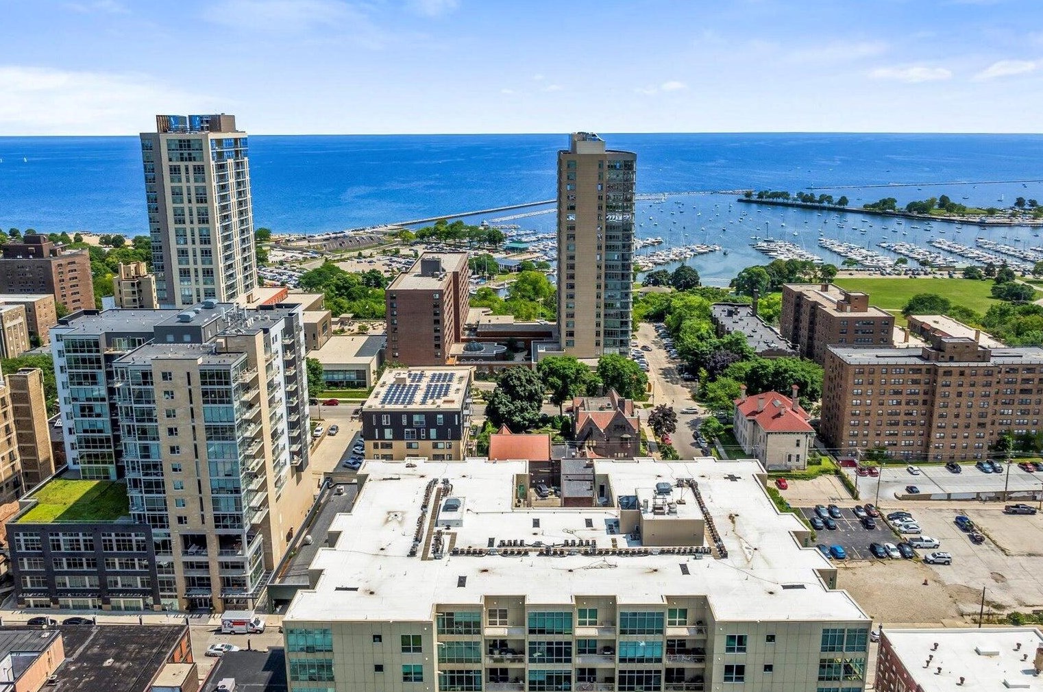 1550 E Royall Pl #1112, Milwaukee, WI 53202