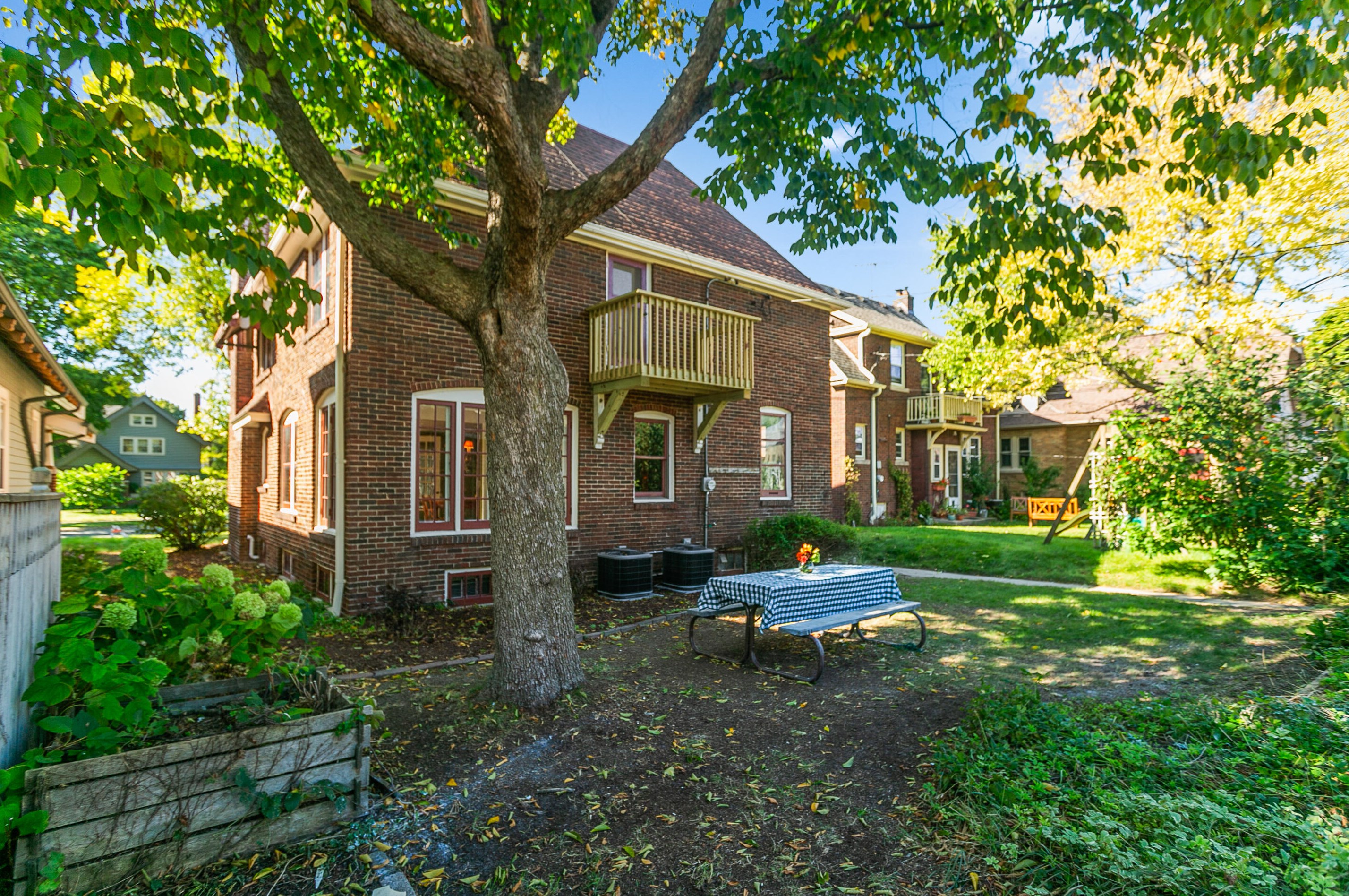 2030 53, Milwaukee WI 53208-1762 exterior