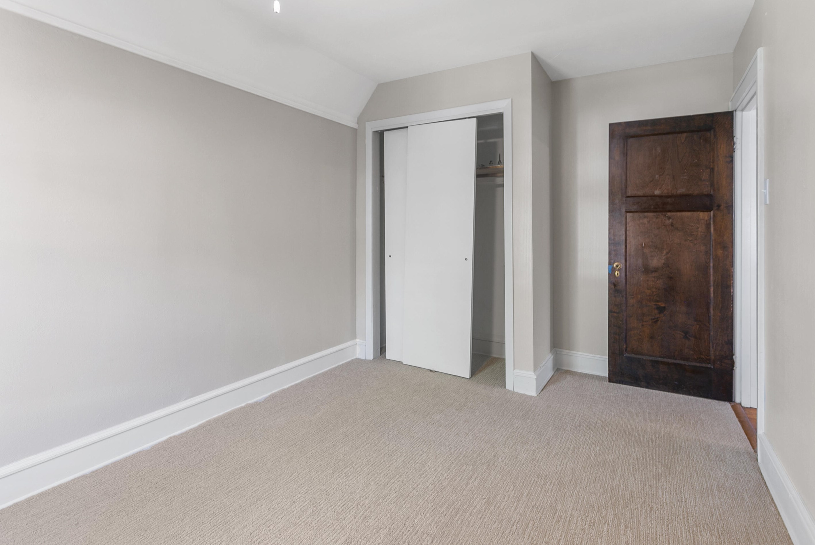 2030 53, Milwaukee WI 53208-1762 exterior