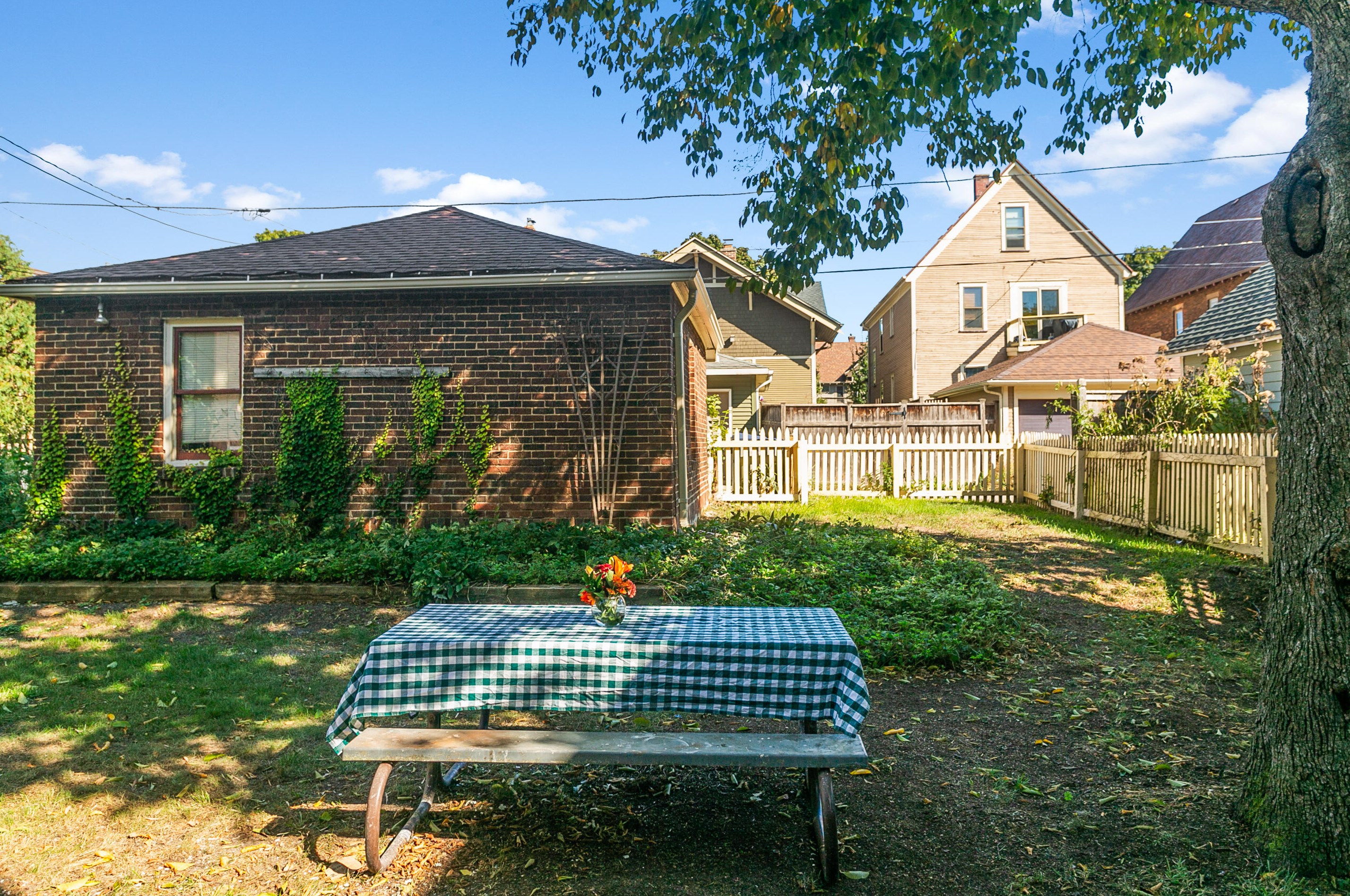 2030 53, Milwaukee WI 53208-1762 exterior