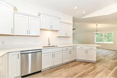 310 N Trailview Cir, Racine, WI 53185 - Photo 14