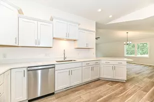 310 N Trailview Circle, Racine, WI 53185 - Photo 14