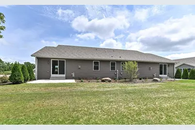 310 N Trailview Cir, Racine, WI 53185 - Photo 24