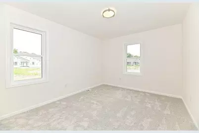 311 N Trailview Cir, Racine, WI 53185 - Photo 18