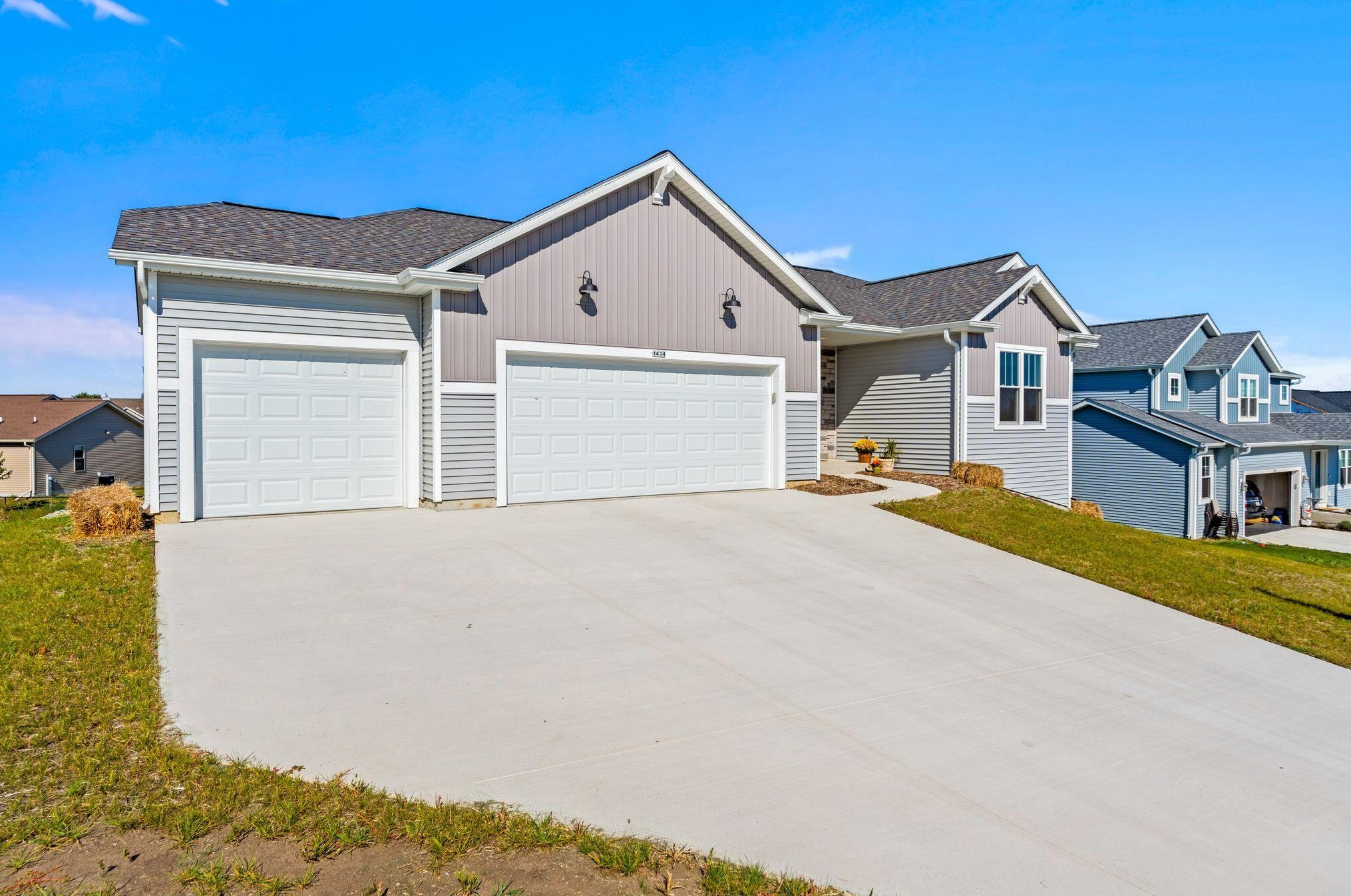 1414 Beacon Dr, Watertown, WI 53098-3421