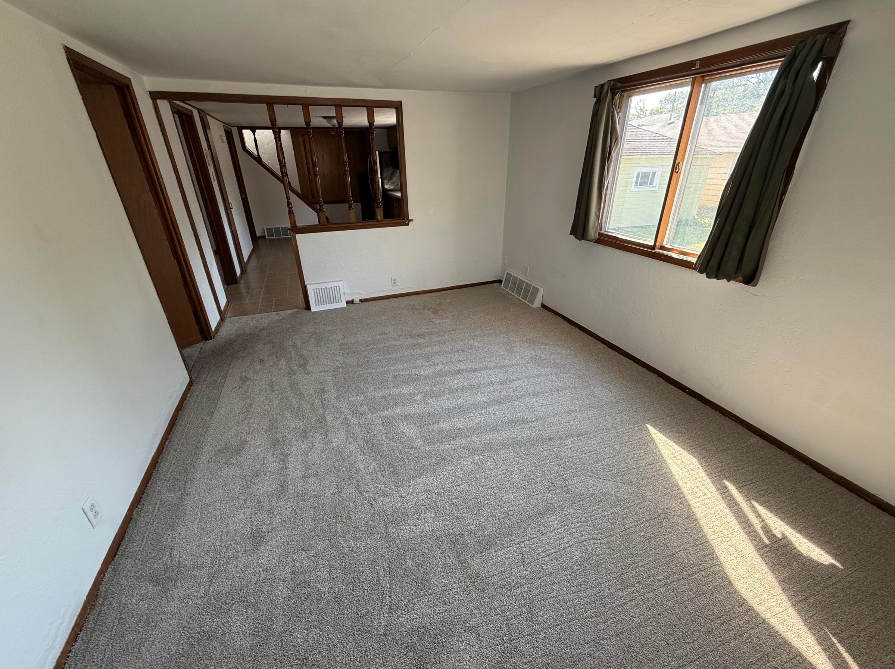 5201 Mill Rd, Milwaukee WI  53218-1305 exterior