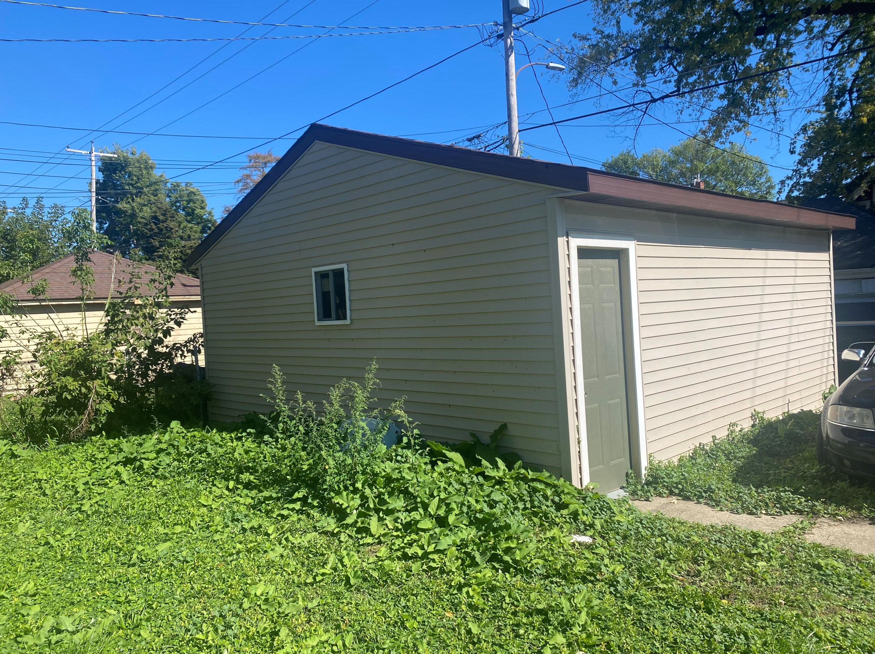 3328 15th St, Milwaukee WI 53215-5026 exterior