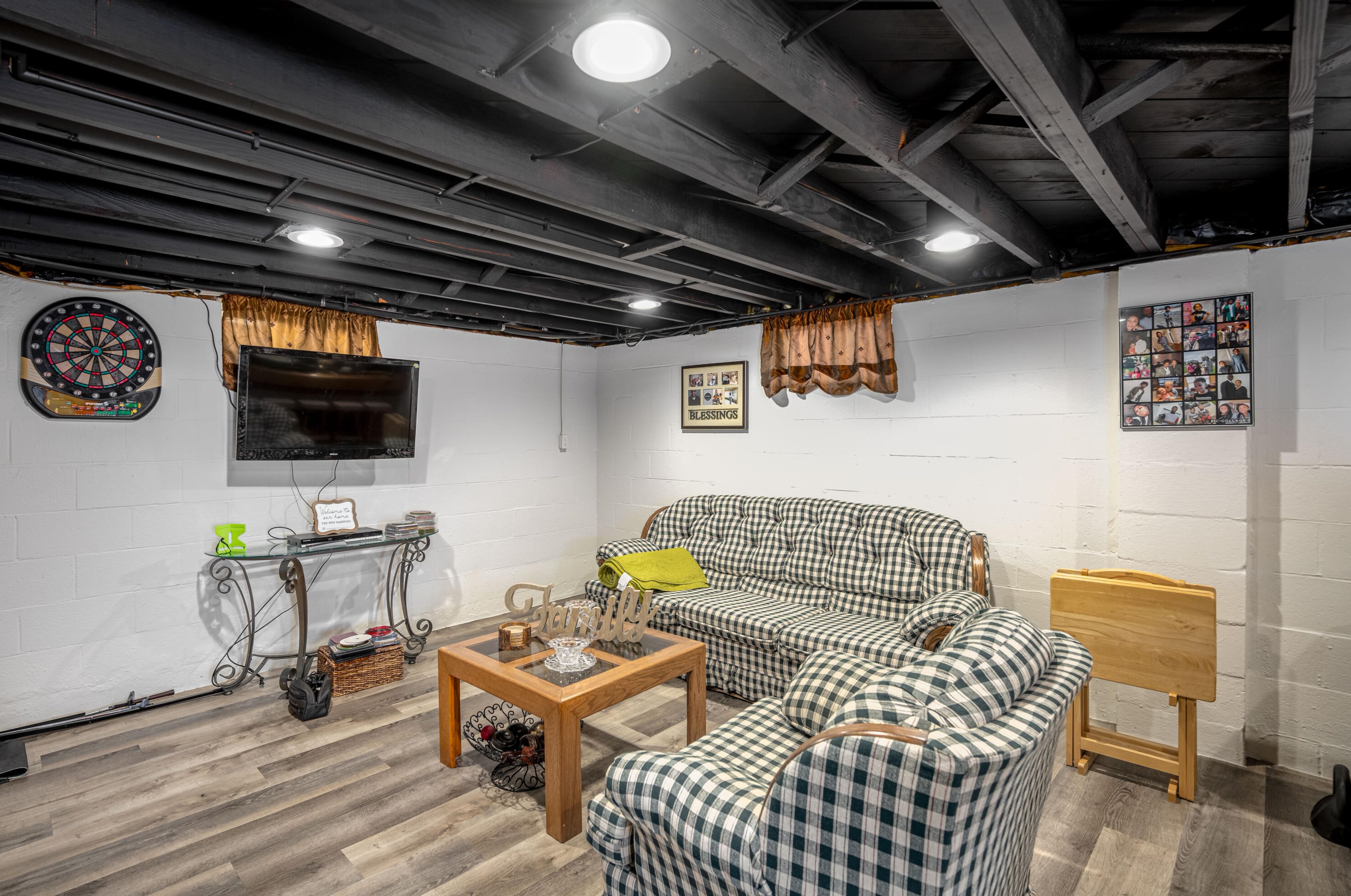 5224 56, Milwaukee WI 53218-3214 exterior