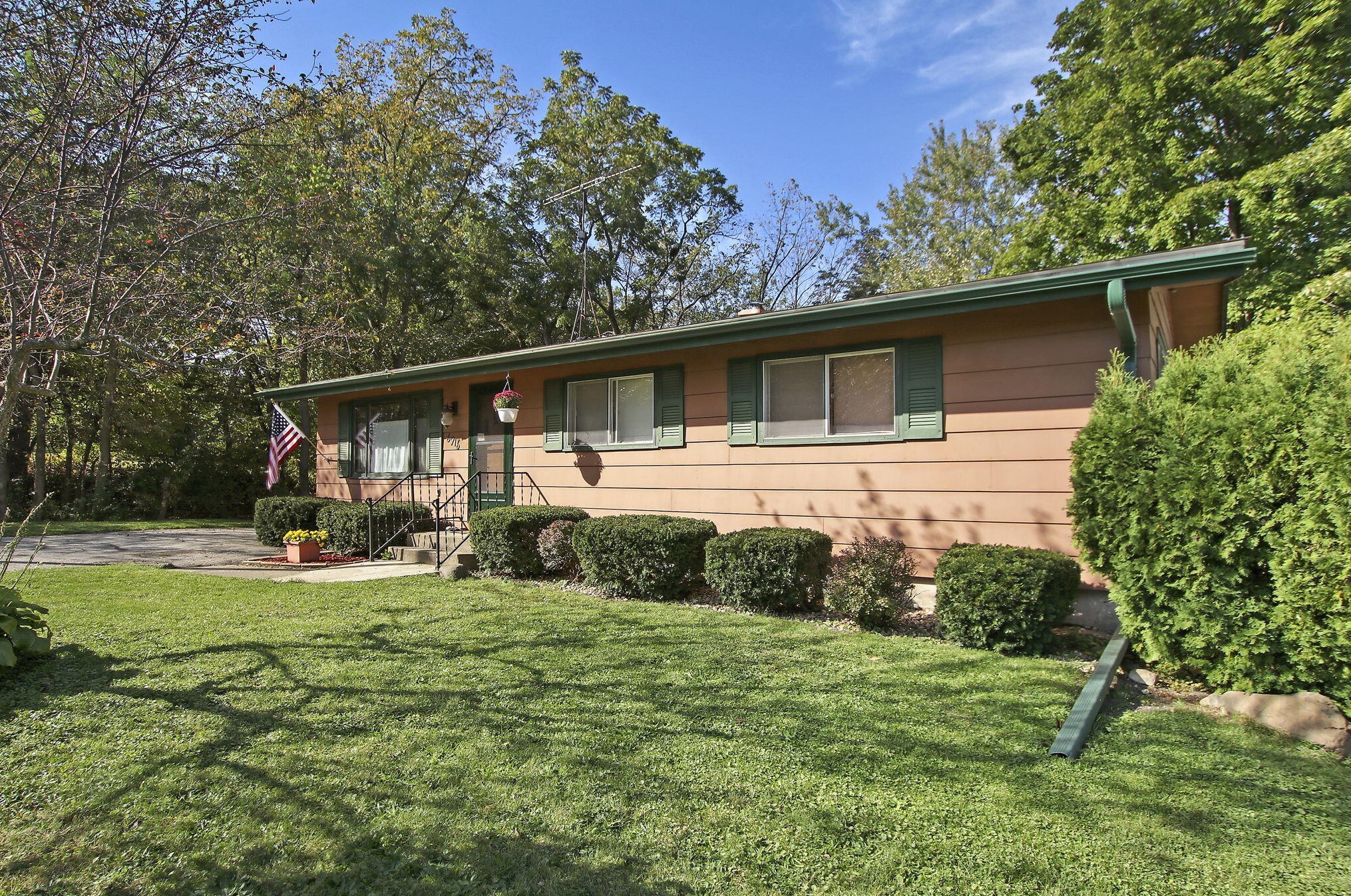 6916 236th Ave, Paddock Lake, WI 53168