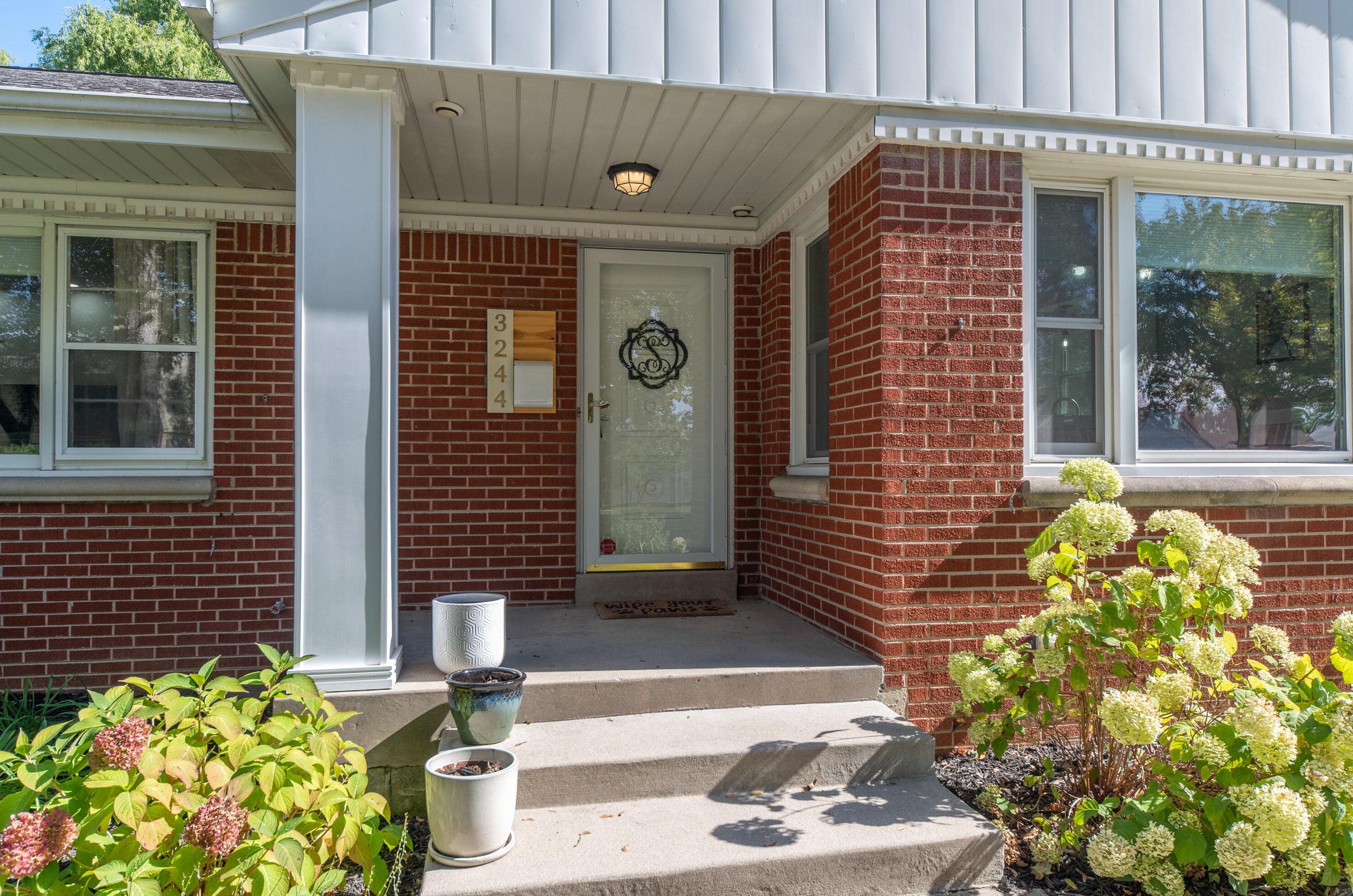 3244 N 95th St, Milwaukee, WI 53222