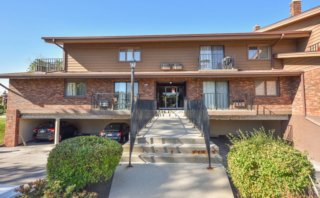 4035 S 84th St #2, Milwaukee, WI 53228