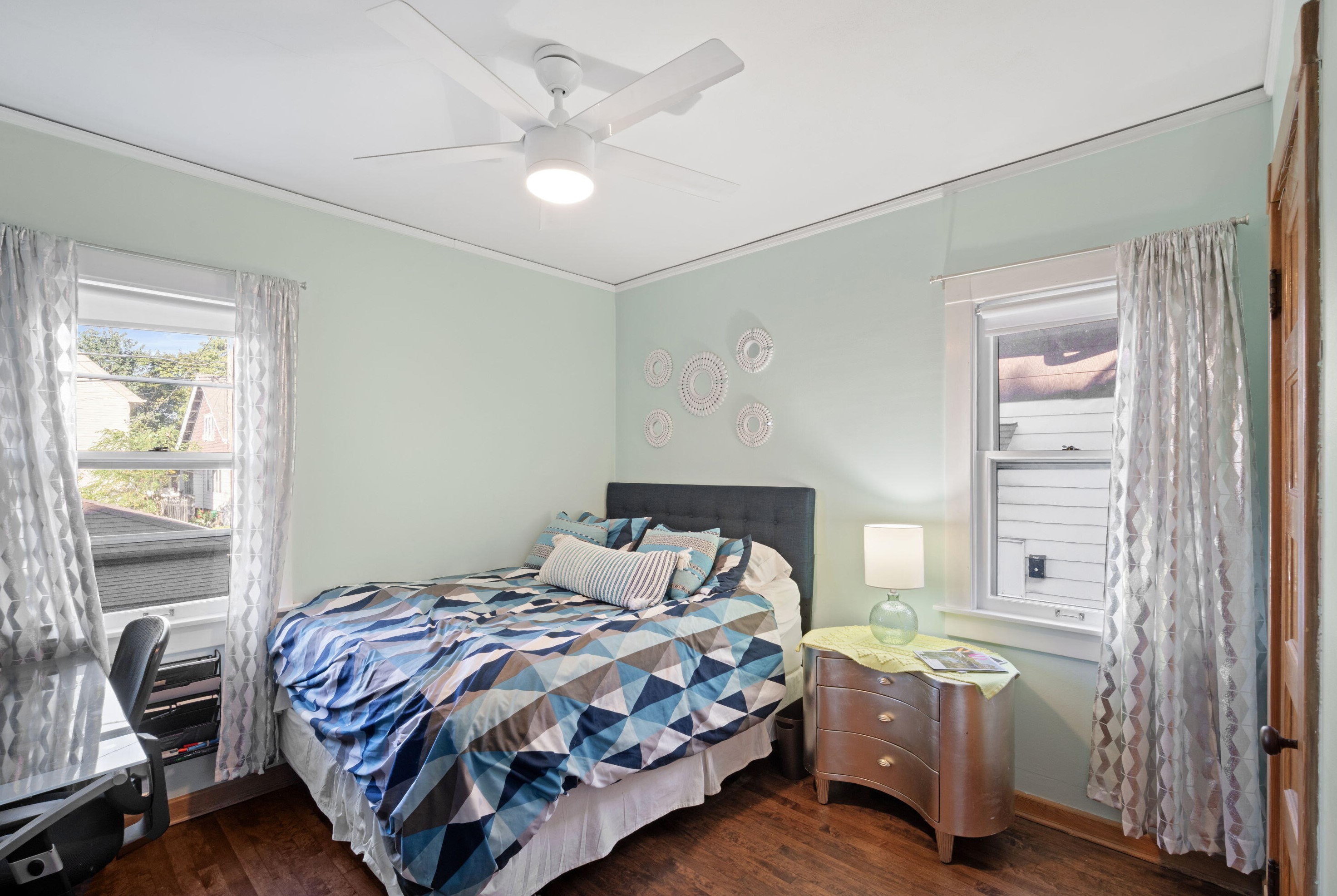 2179 56, Milwaukee WI 53219-1507 exterior