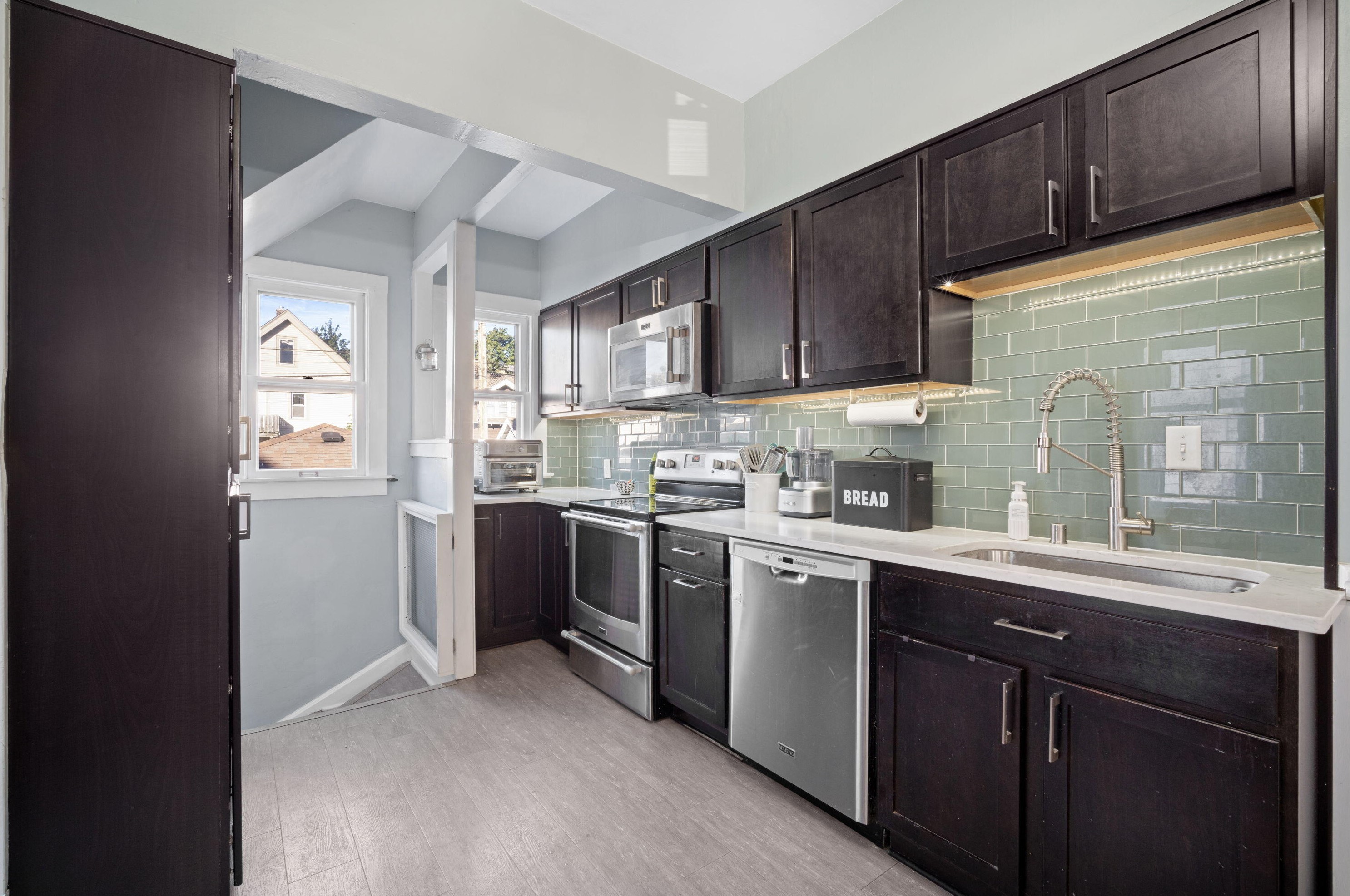 2179 56, Milwaukee WI 53219-1507 exterior