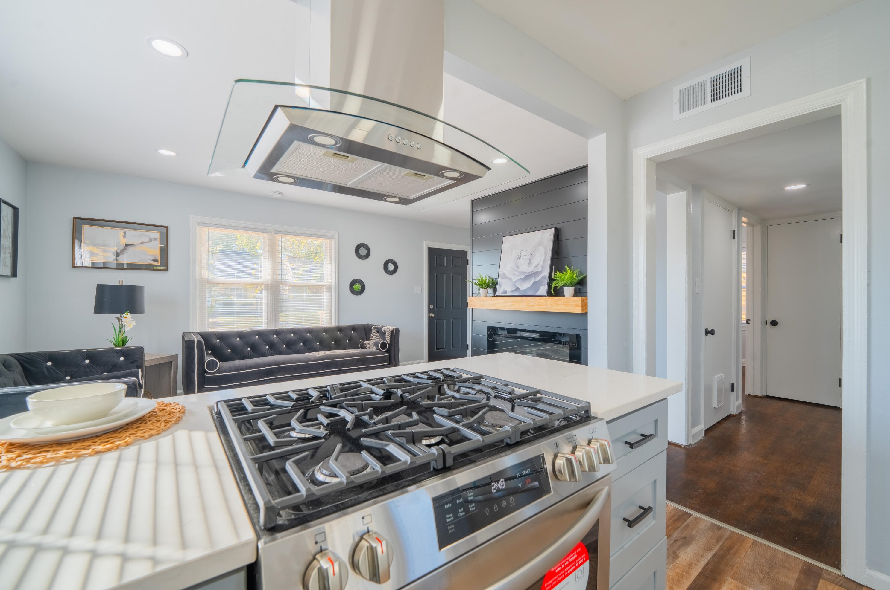 3120 79, Milwaukee WI 53219-1717 exterior