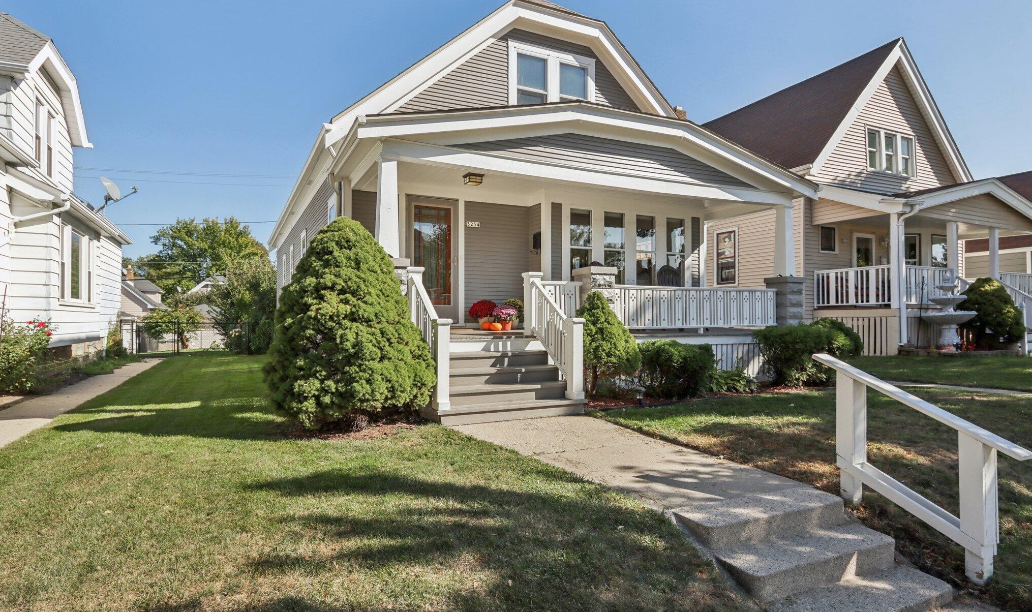 3254 S 15th Pl, Milwaukee, WI 53215