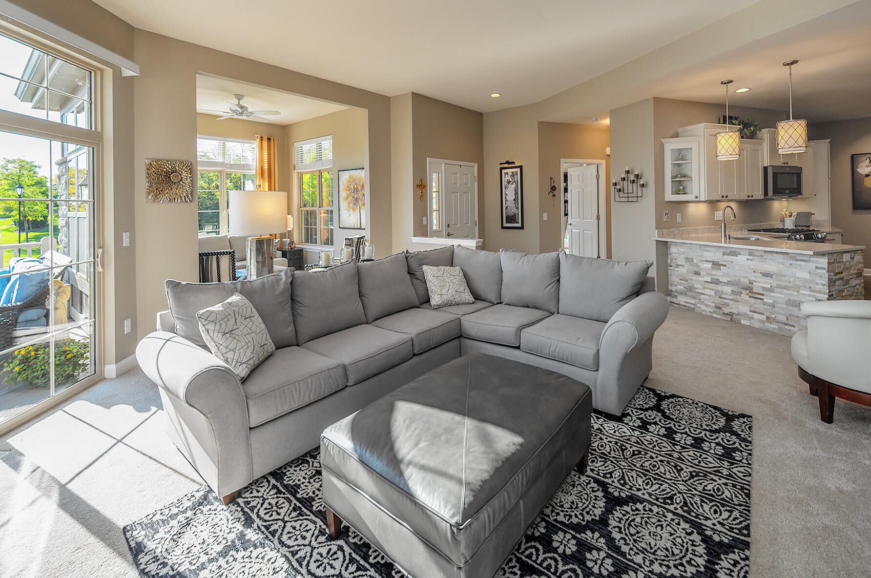 11750 W Glen Way, Milwaukee, WI 53228