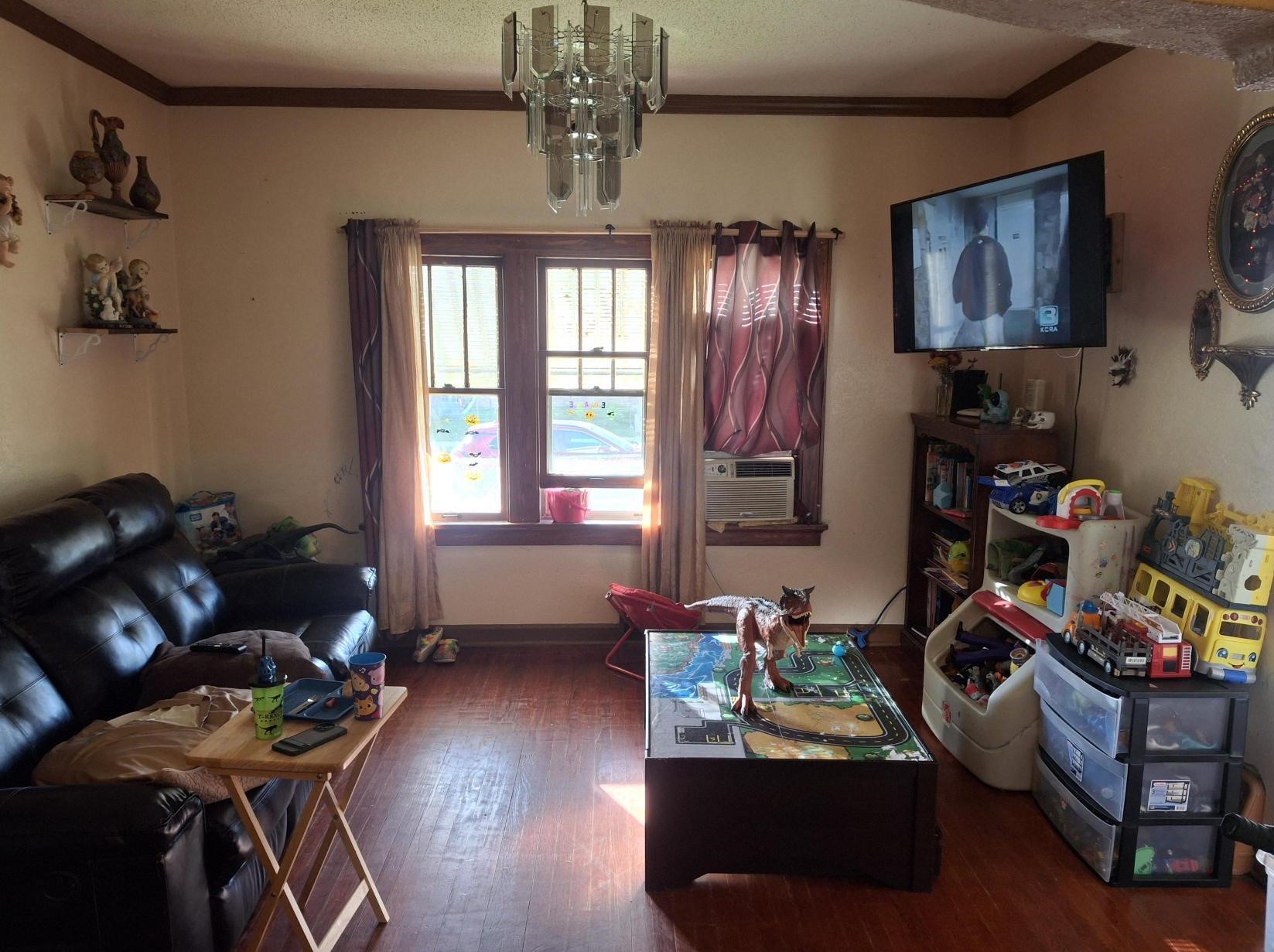 1100 S 32nd St, Milwaukee, WI 53215