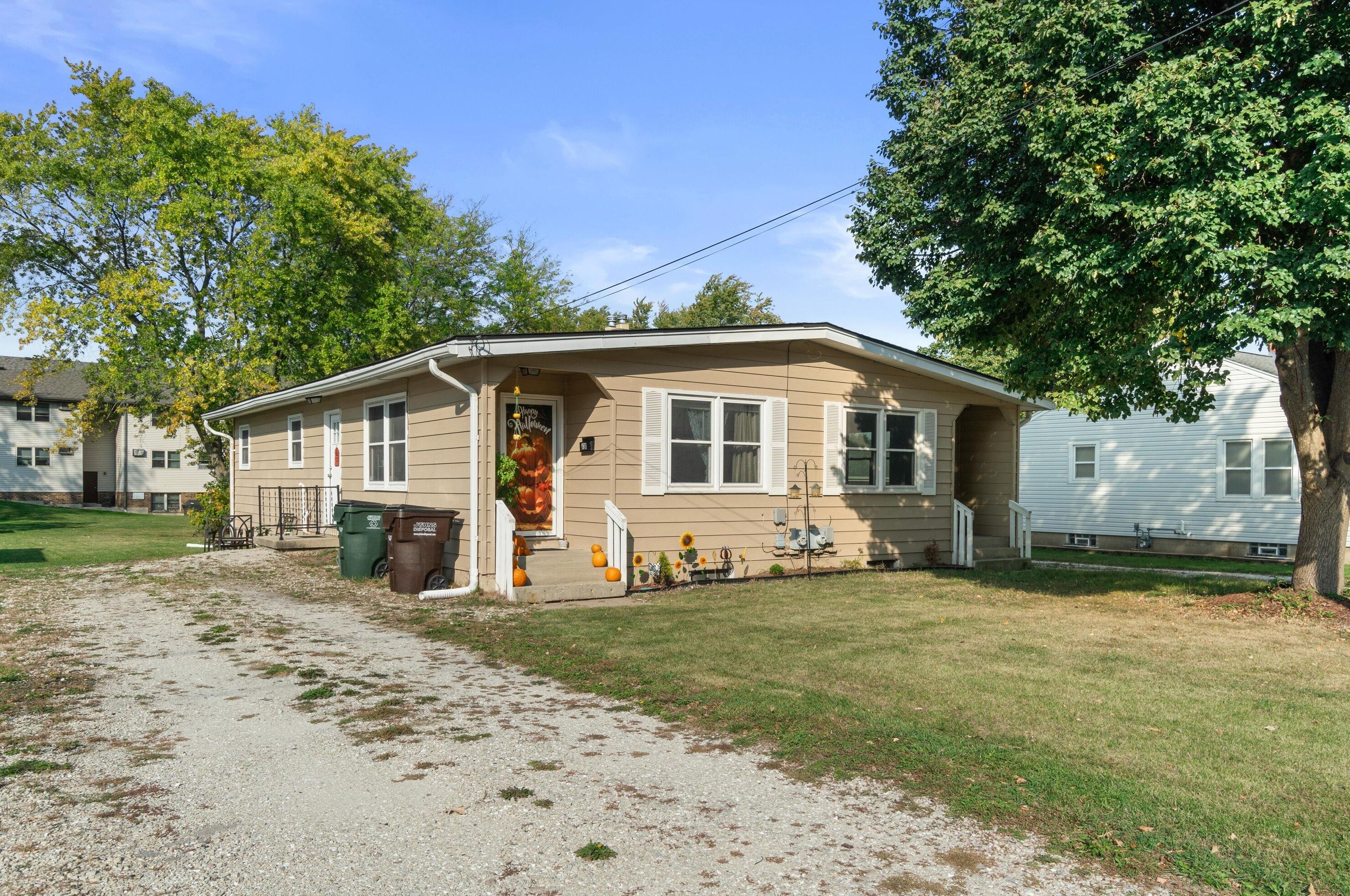 818 High St, Union Grove, WI 53182