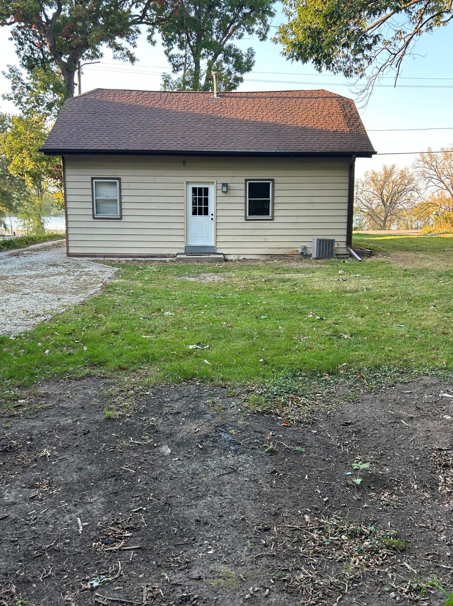 25805 Wind Lake Rd, Waterford, WI 53185-2241
