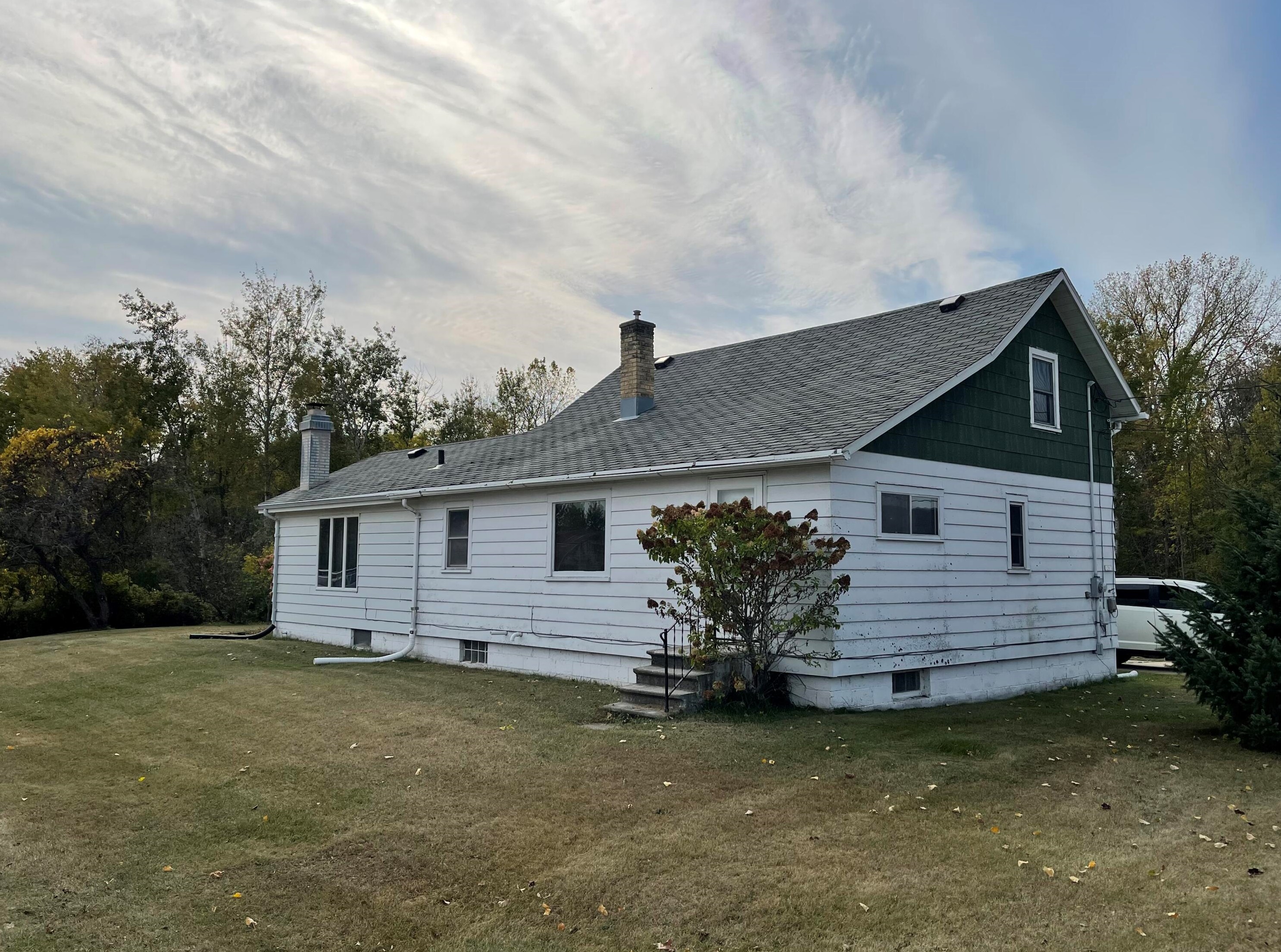 1203 33rd St, Two Rivers, WI 54241