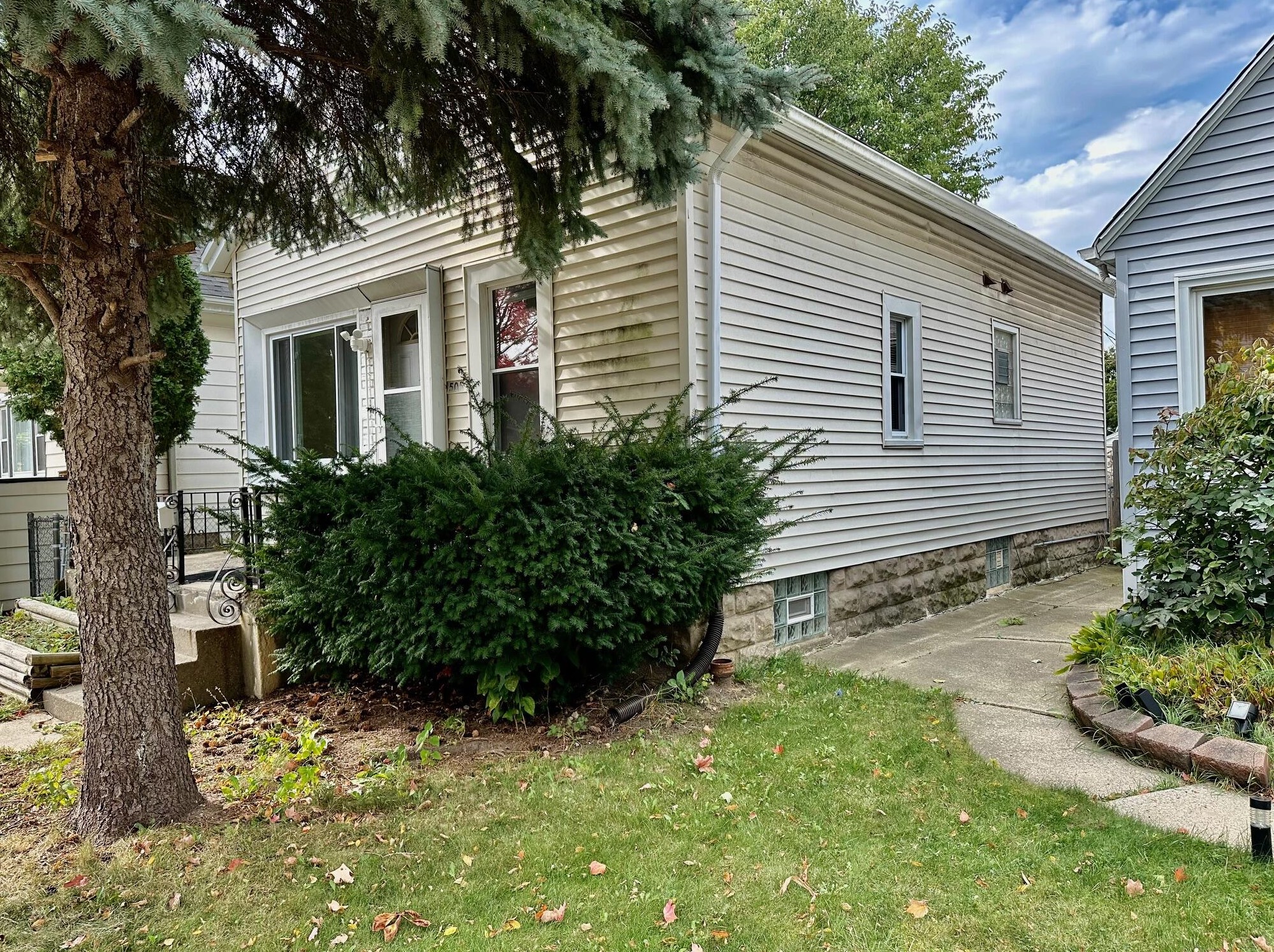 505 73 St, Milwaukee WI 53219-1212 exterior