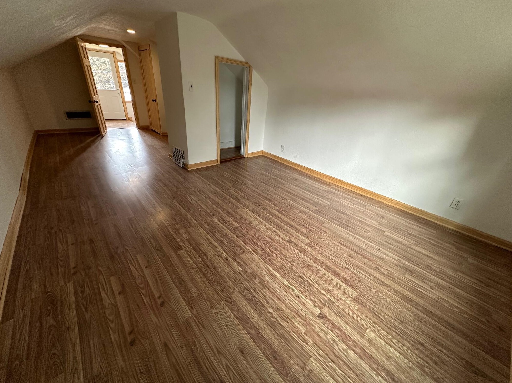 505 73 St, Milwaukee WI 53219-1212 exterior