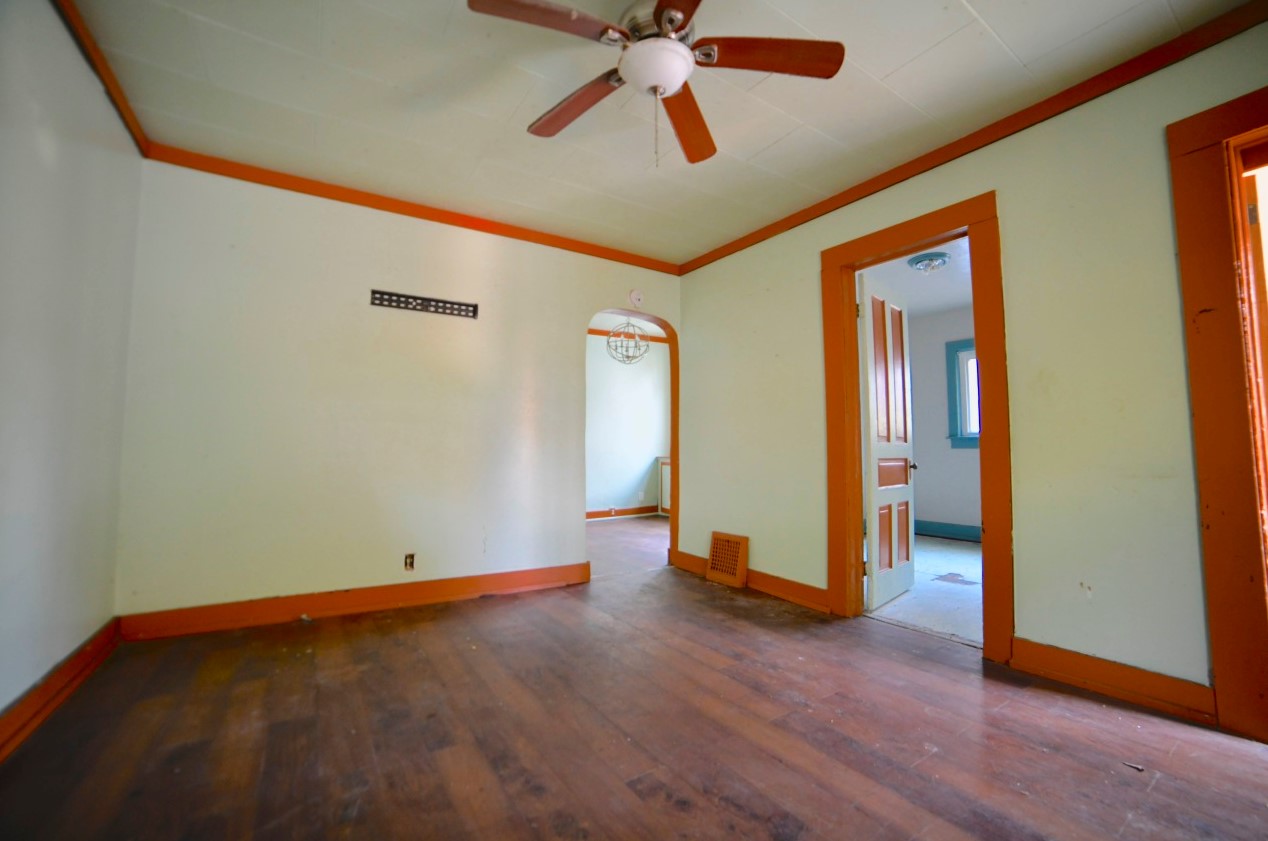 3634 N 12th St, Milwaukee, WI 53206
