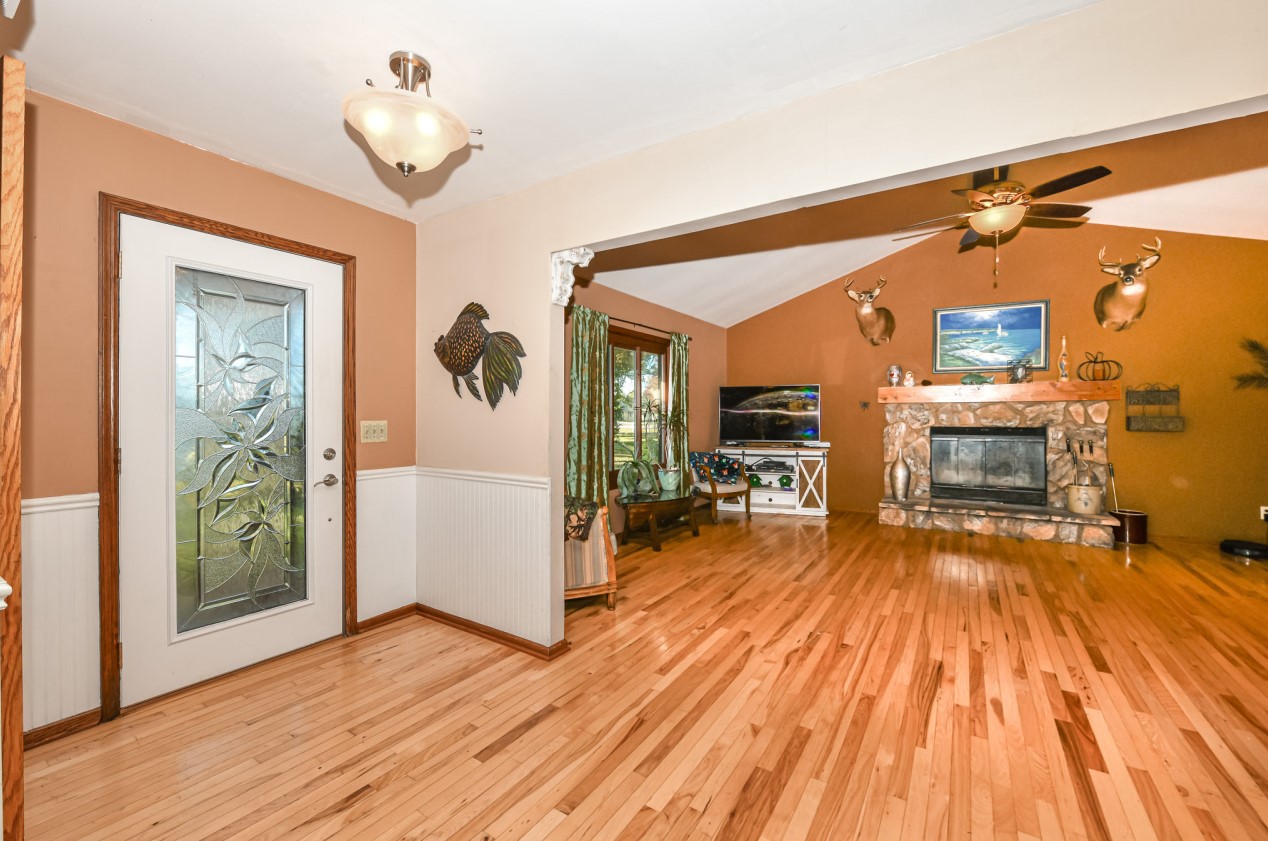 24114 Burmeister Rd, Union Grove, WI 53182