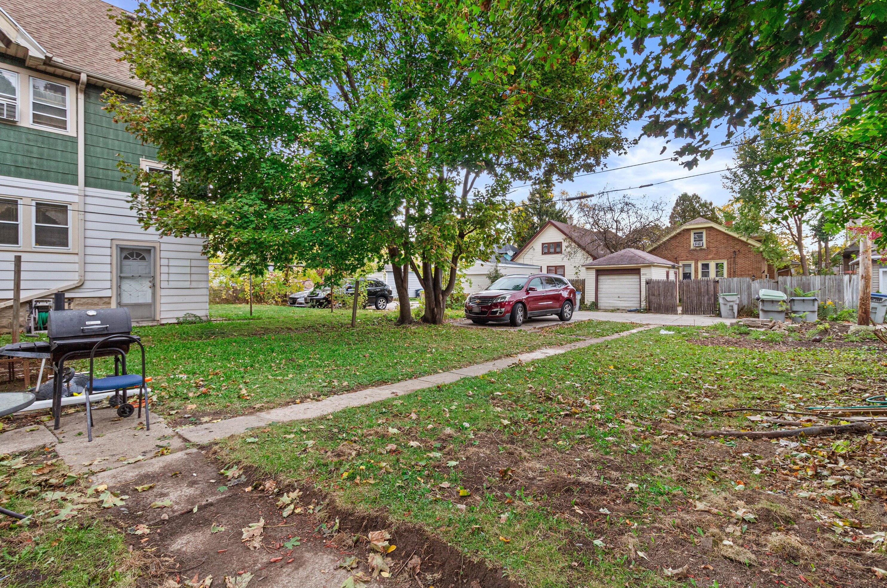 3012 N 39th St, Milwaukee, WI 53210