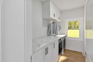 599 Pioneer Ct, Dousman, WI 53118 - Photo 10