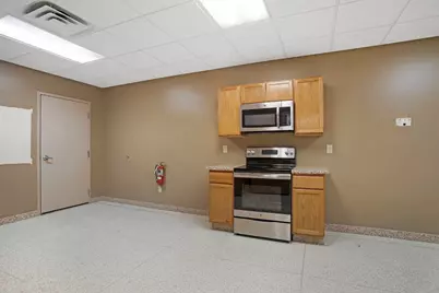 555  Braund St, Onalaska, WI 54650 - Photo 10