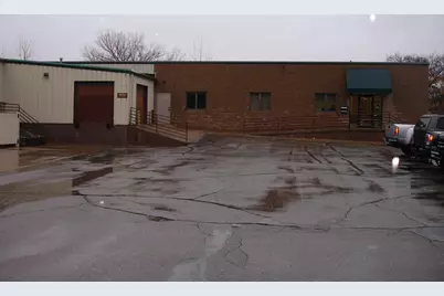 555  Braund St, Onalaska, WI 54650 - Photo 2