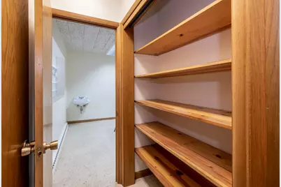 2414 N Farwell Ave #2, 5, Milwaukee, WI 53211 - Photo 14