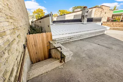 2414 N Farwell Ave #2, 5, Milwaukee, WI 53211 - Photo 32