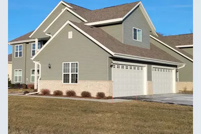 W197N16948  Stonewall Dr, Jackson, WI 53037 - Photo 1