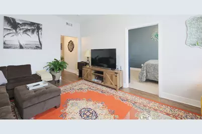 7035 W Greenfield Ave, West Allis, WI 53214 - Photo 8