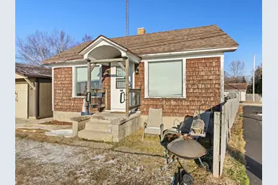 4220  Memorial Dr, Two Rivers, WI 54241 - Photo 4