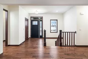 1129 16th Fairway Dr, Viroqua, WI 54665 - Photo 2