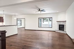 1129 16th Fairway Dr, Viroqua, WI 54665 - Photo 4